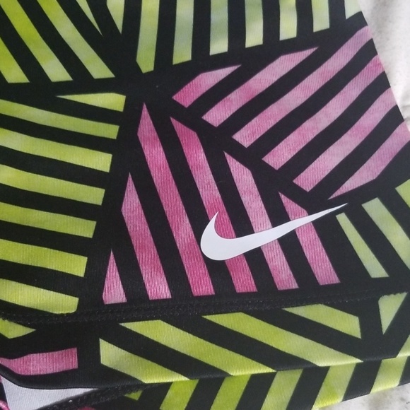 Nike Pro Combat shorts - Picture 2 of 3
